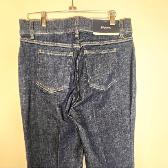 SPANXshape™ EveryWear
Flare Jeans - Picture 4 of 6